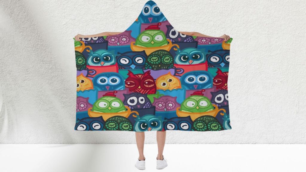 Hooded blanket print-on-demand suppliers featured image