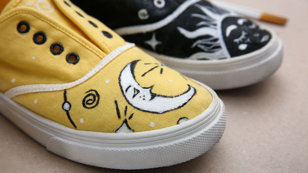 Shoes & sneakers print-on-demand suppliers for Etsy featured image