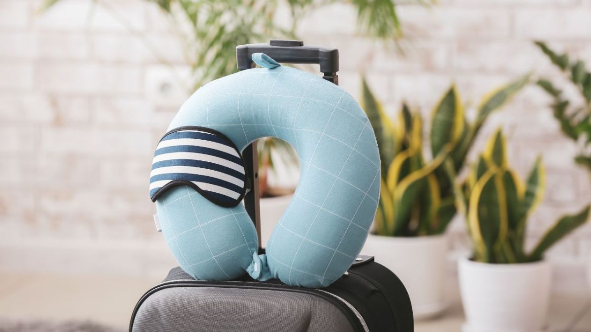 7 Best Travel Neck Pillow Print-On-Demand Suppliers