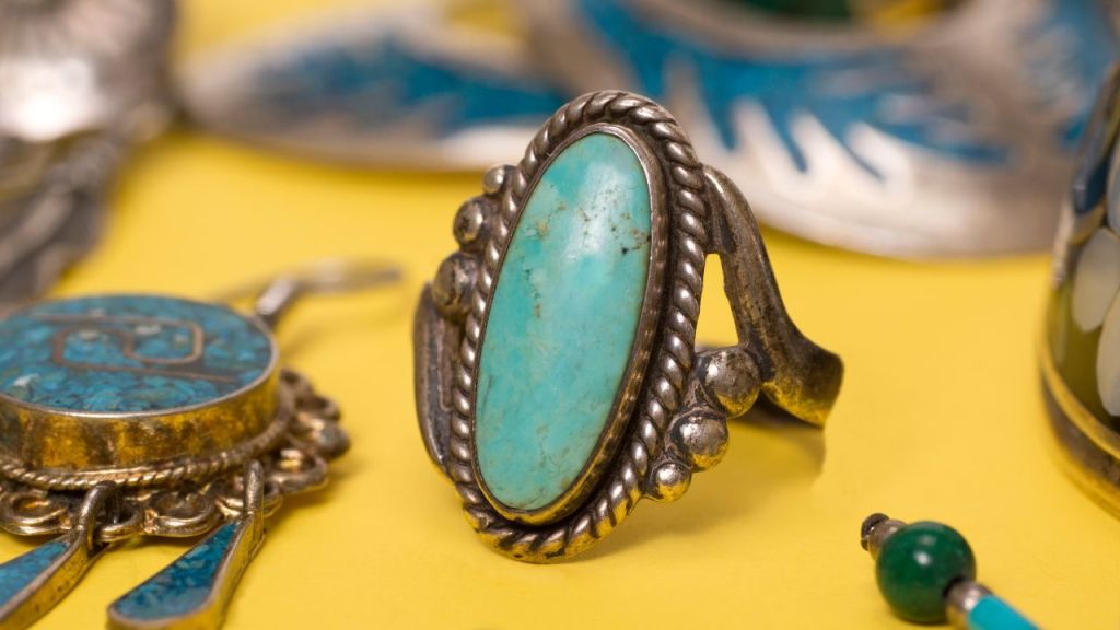 Wholesale turquoise jewelry suppliers featured image